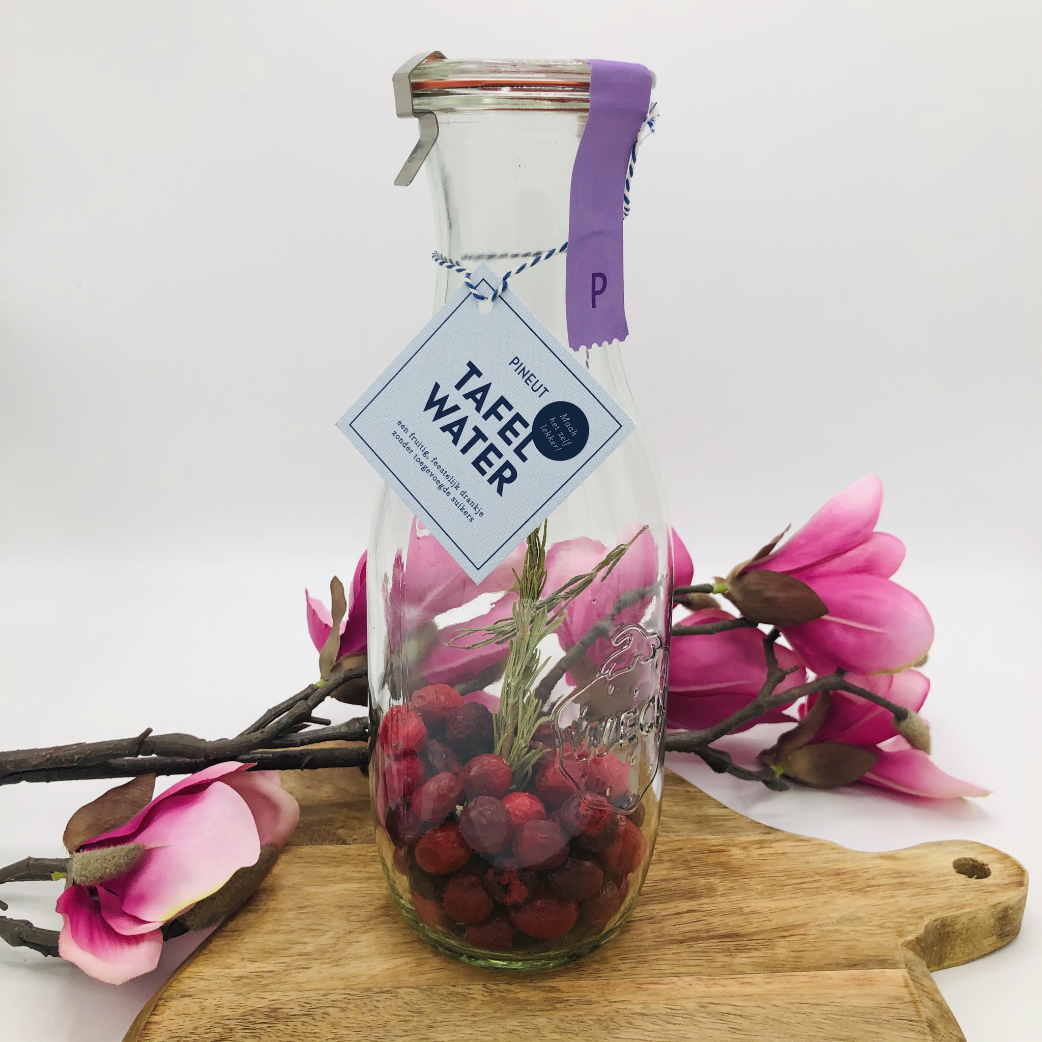 Pineut Tafelwater cranberries, kersen, rozemarijn Voilà - Make it Personal